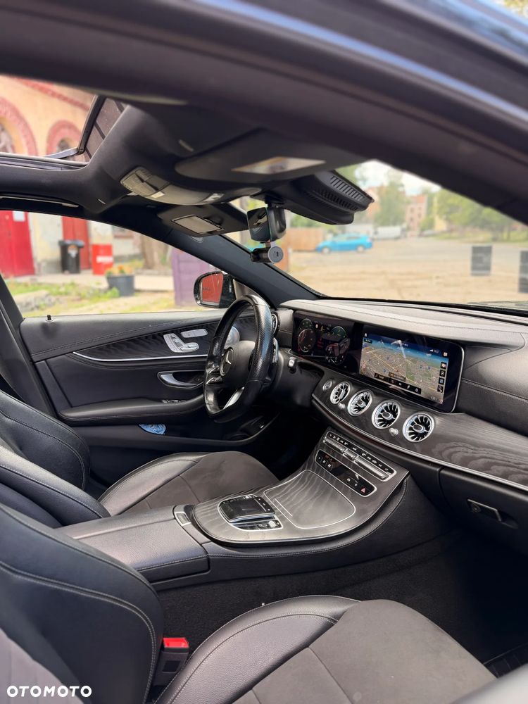 Mercedes-Benz Klasa E 220 d 9G-TRONIC - 21