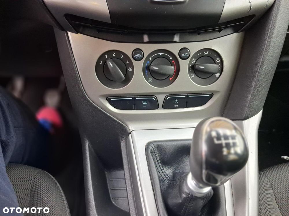 Ford Focus 1.0 EcoBoost Trend - 11