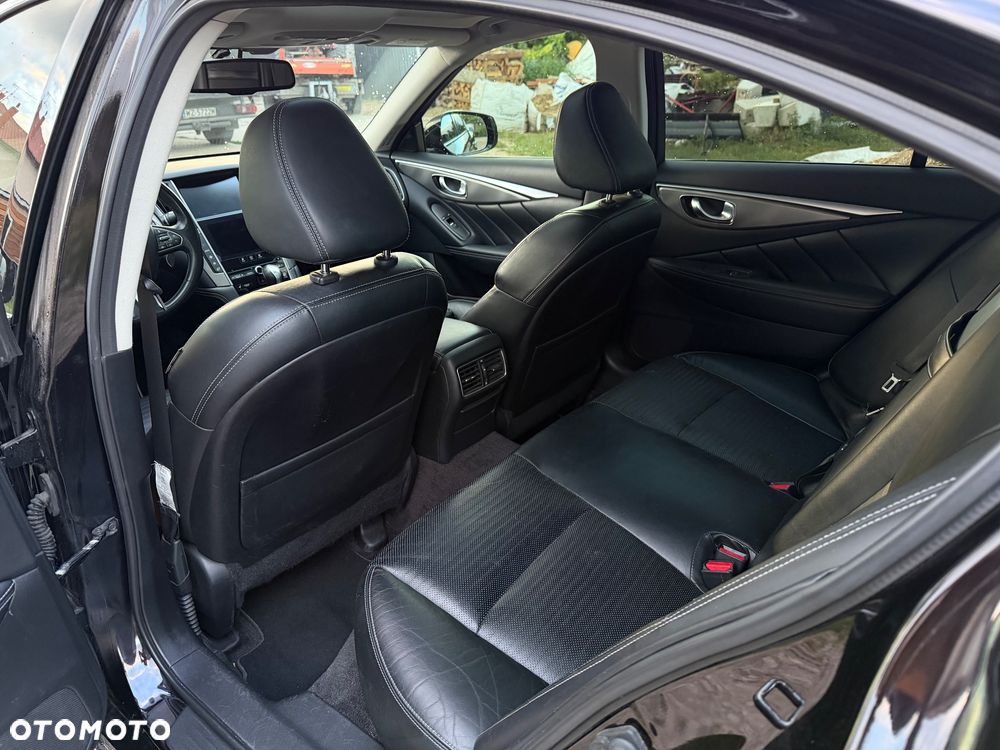 Infiniti Q50 2.0t Premium Sound Studio by Bose - 25