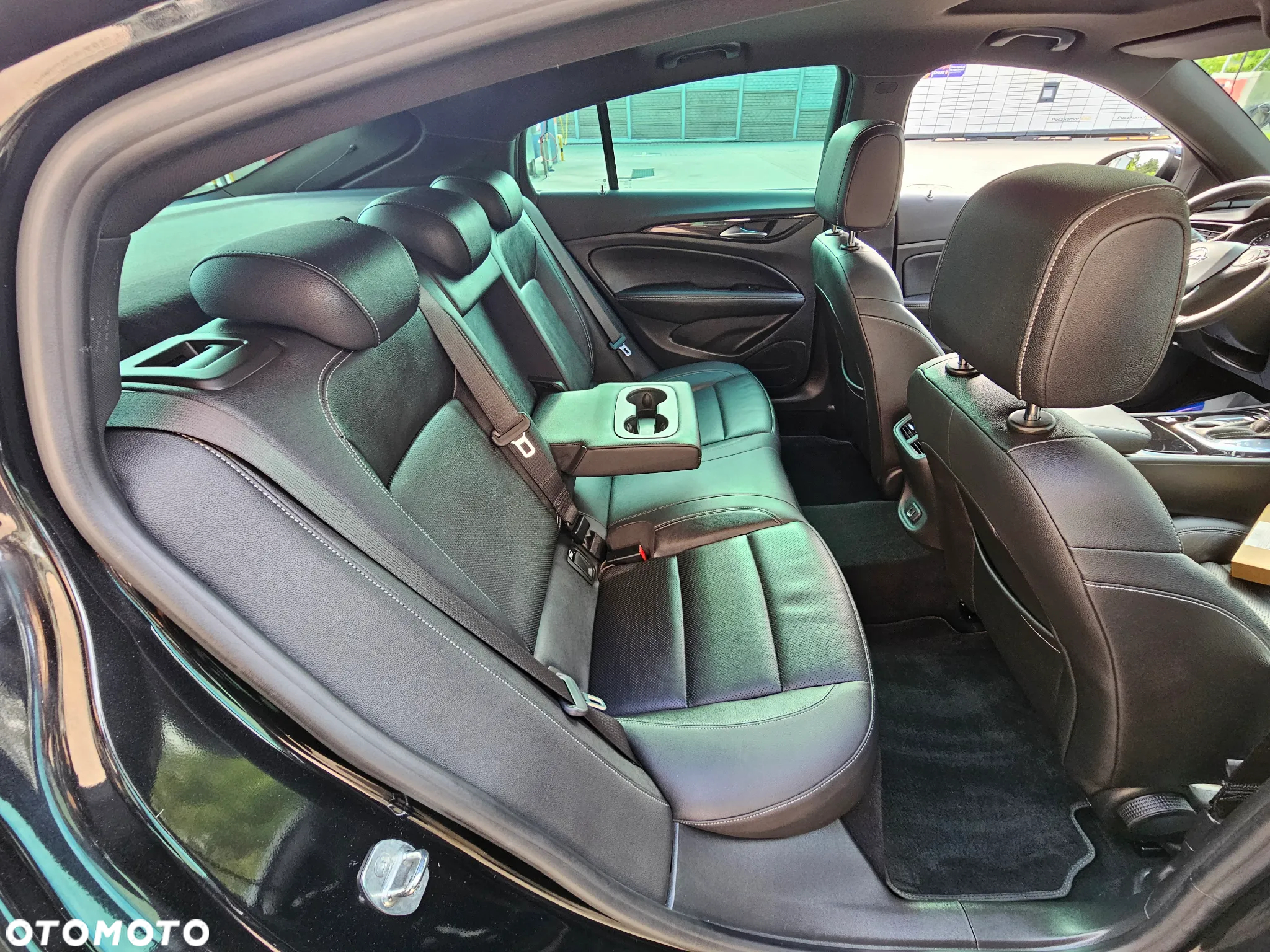 Opel Insignia CT 1.6 T Exclusive S&S - 37