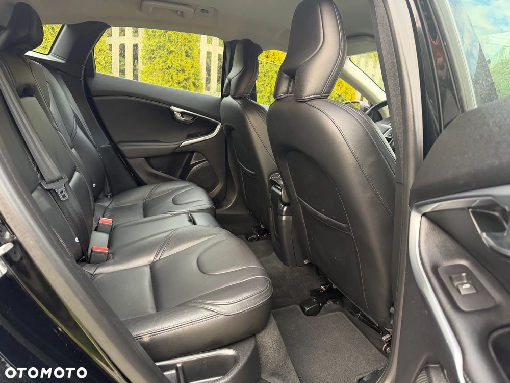 Volvo V40 D3 Geartronic Inscription - 23