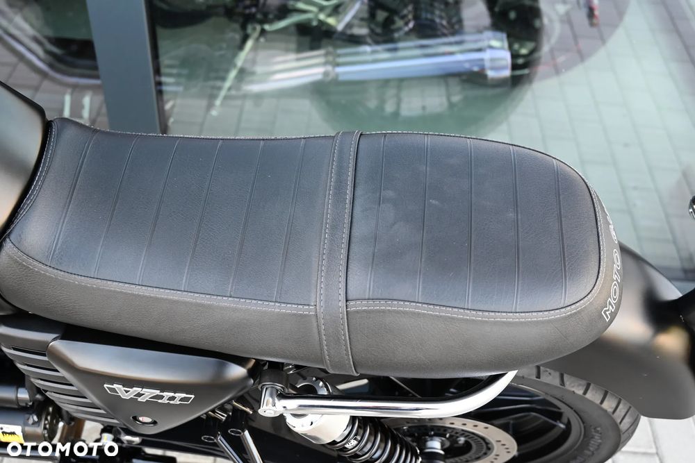 Moto Guzzi V7 - 26