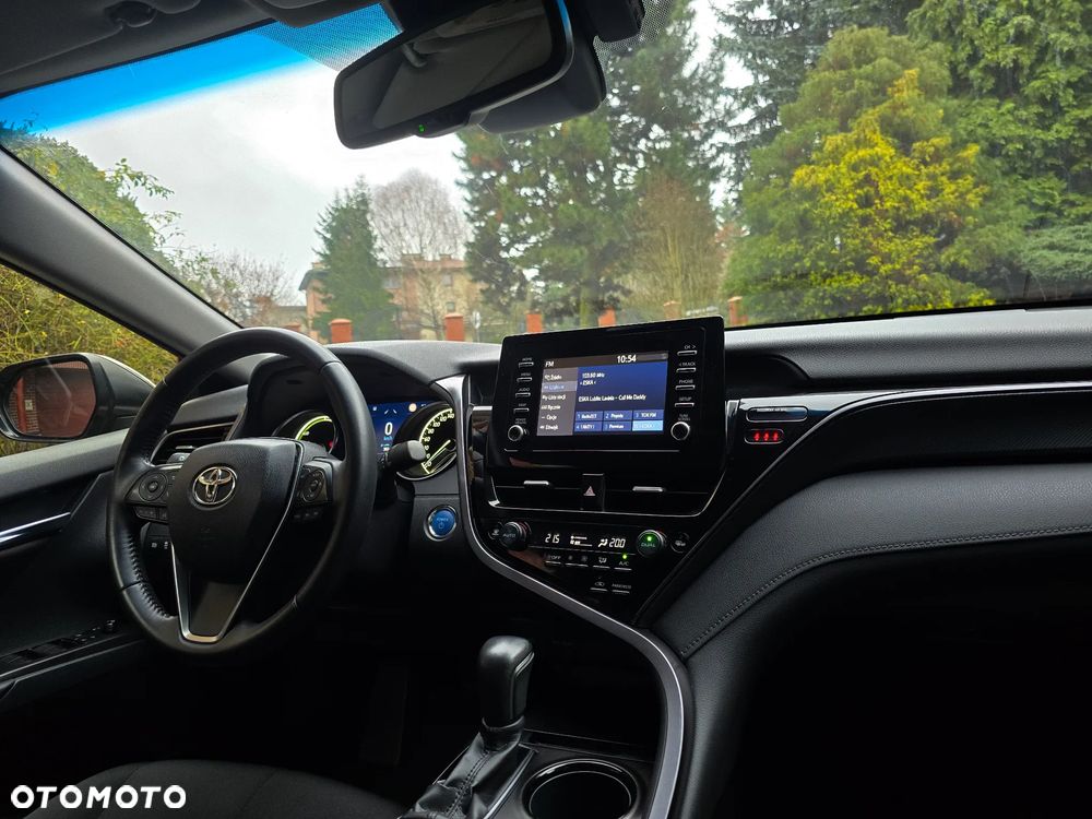 Toyota Camry 2.5 Hybrid Comfort CVT - 29