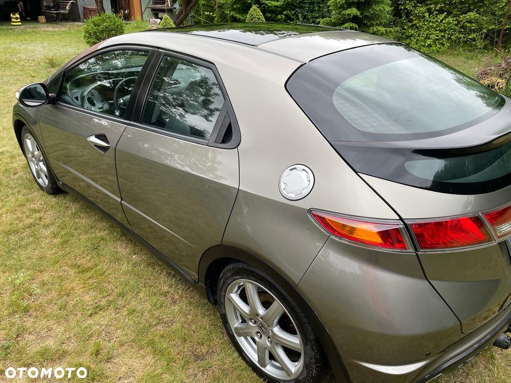 Honda Civic 1.8 Executive - 6