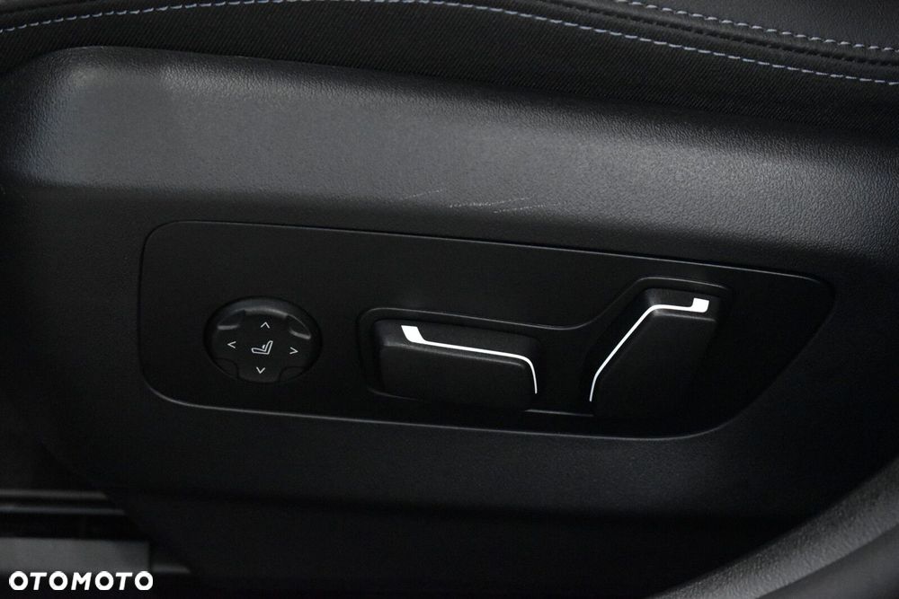 BMW Seria 5 520d xDrive mHEV M Sport - 13