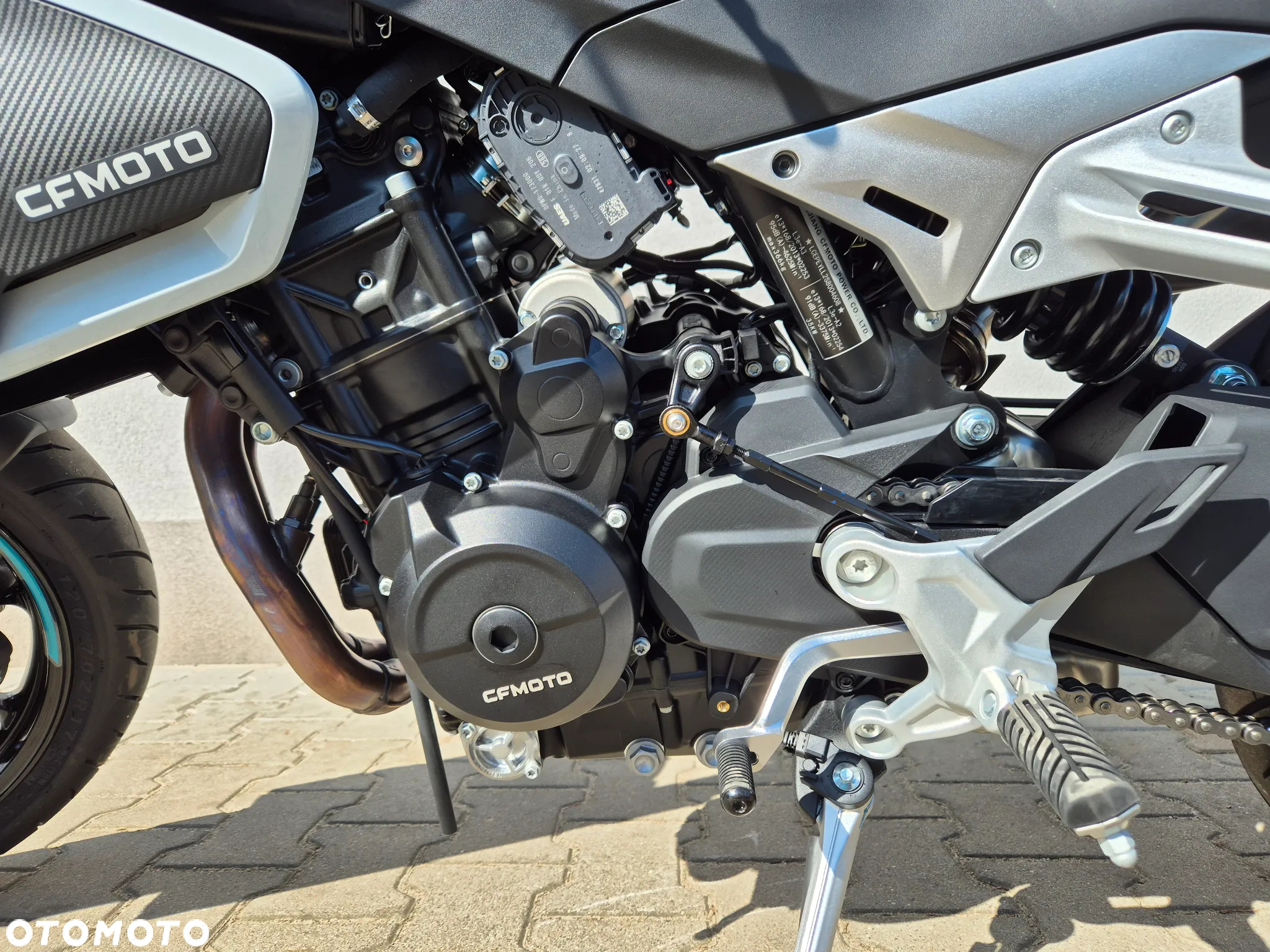 CFMoto NK - 15
