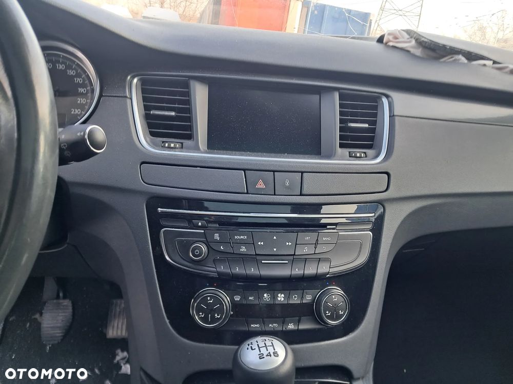 Peugeot 508 I SW 2.0 HDI 163KM Przed liftem części EZRC RHH RH02 - 14