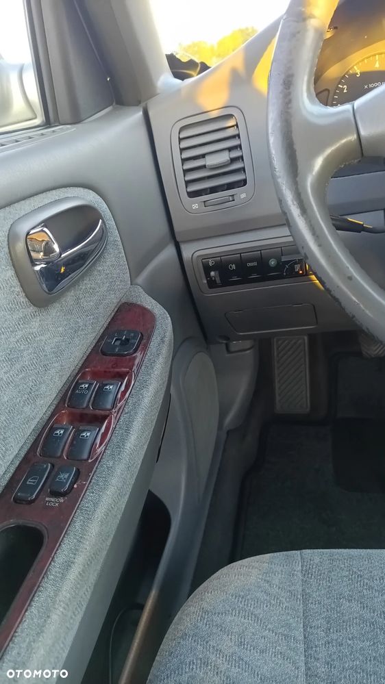 Kia Magentis 2.0 (air4) / Gold - 15