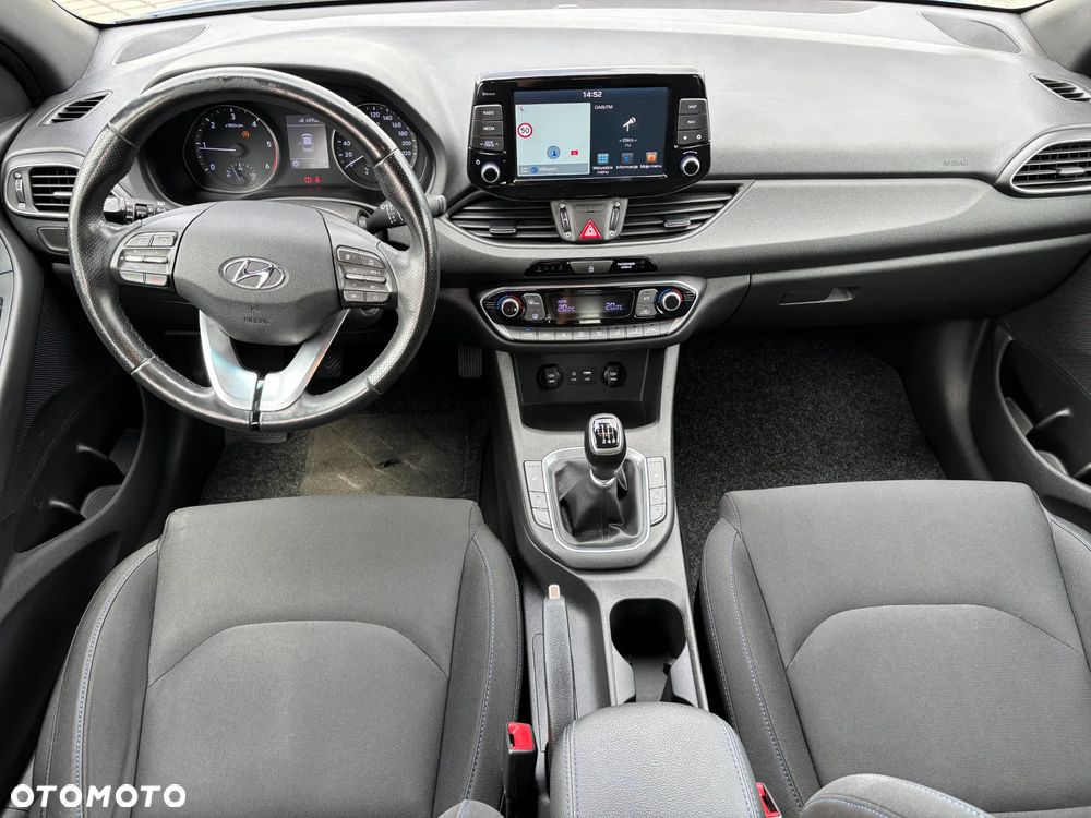 Hyundai i30 blue Kombi 1.6 CRDi Passion - 6