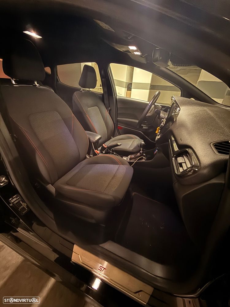 Ford Fiesta - 4