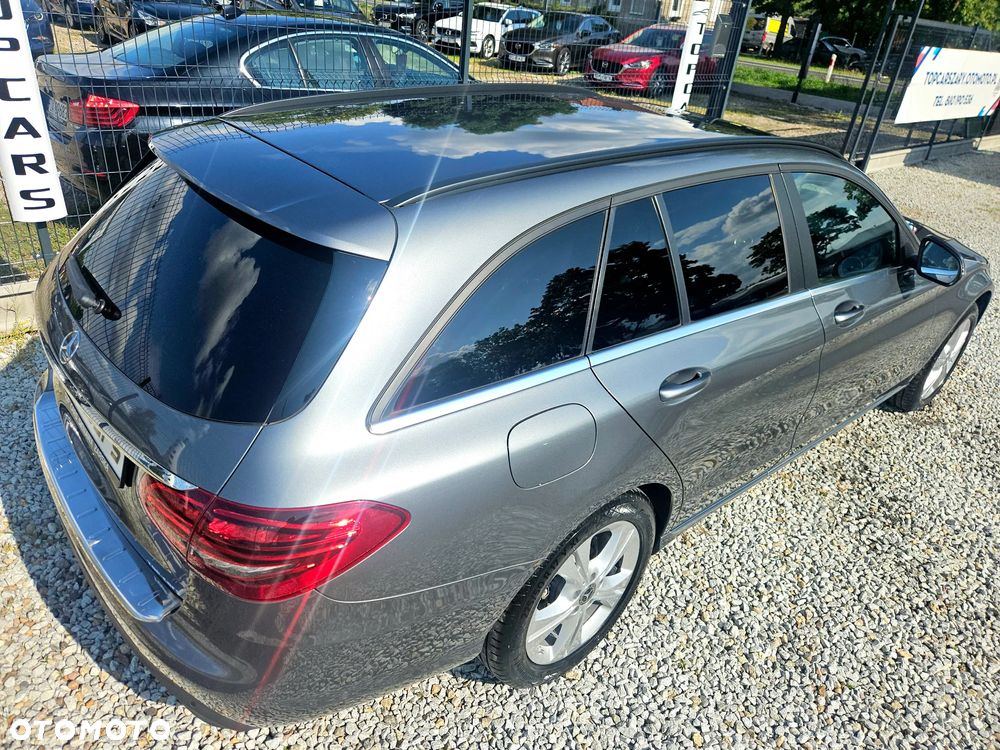 Mercedes-Benz Klasa C 220 d 4Matic T 9G-TRONIC - 18