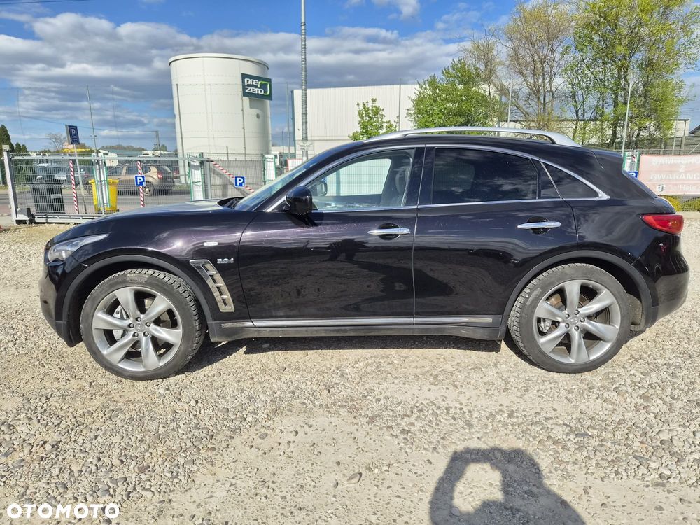 Infiniti QX70 - 6
