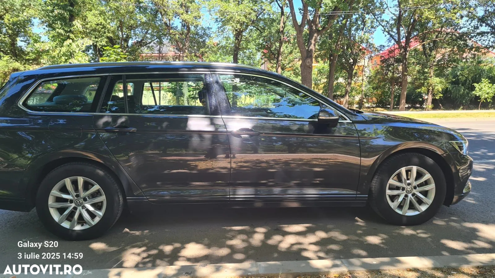 Volkswagen Passat Variant 2.0 TDI DSG Highline - 3