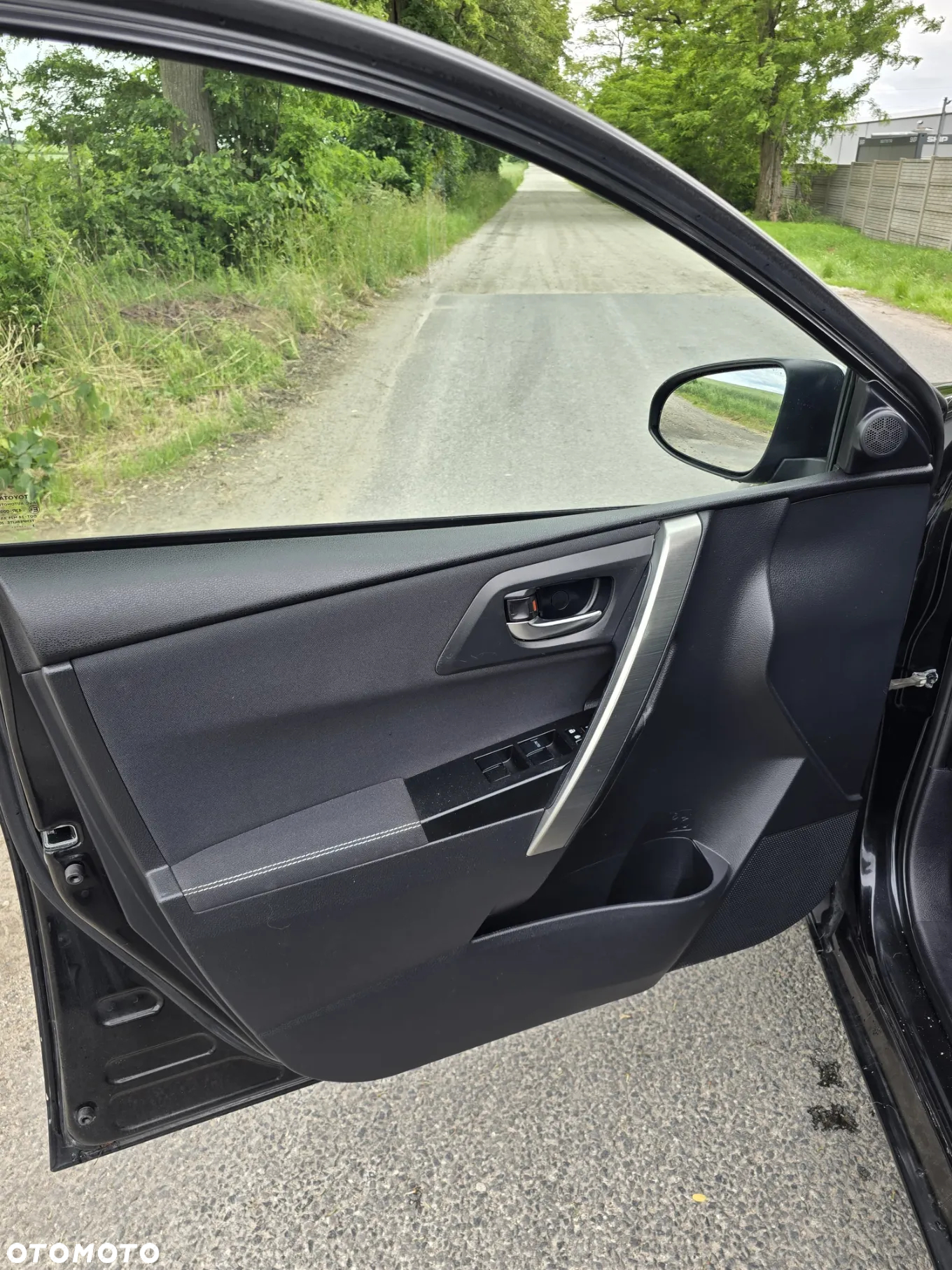 Toyota Auris 1.6 Premium - 16