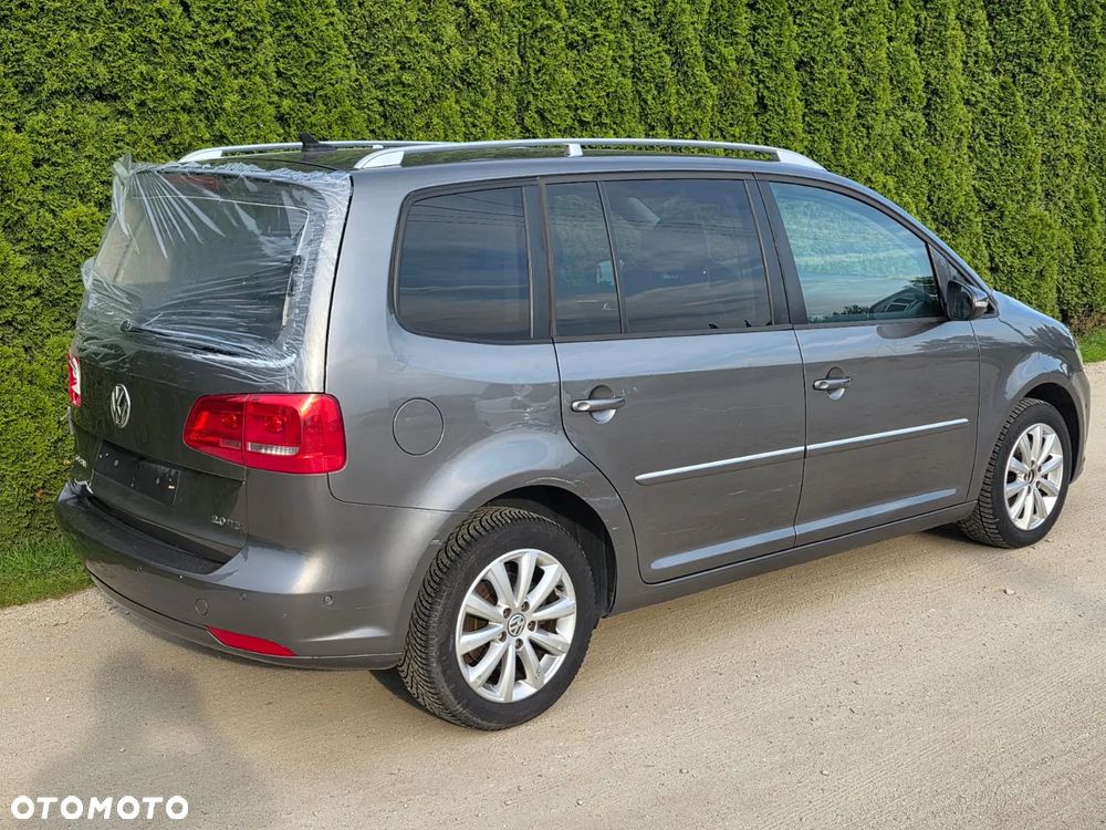 Volkswagen Touran - 3