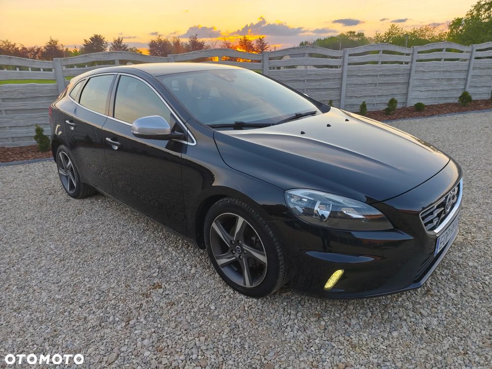 Volvo V40 D2 R Design - 7