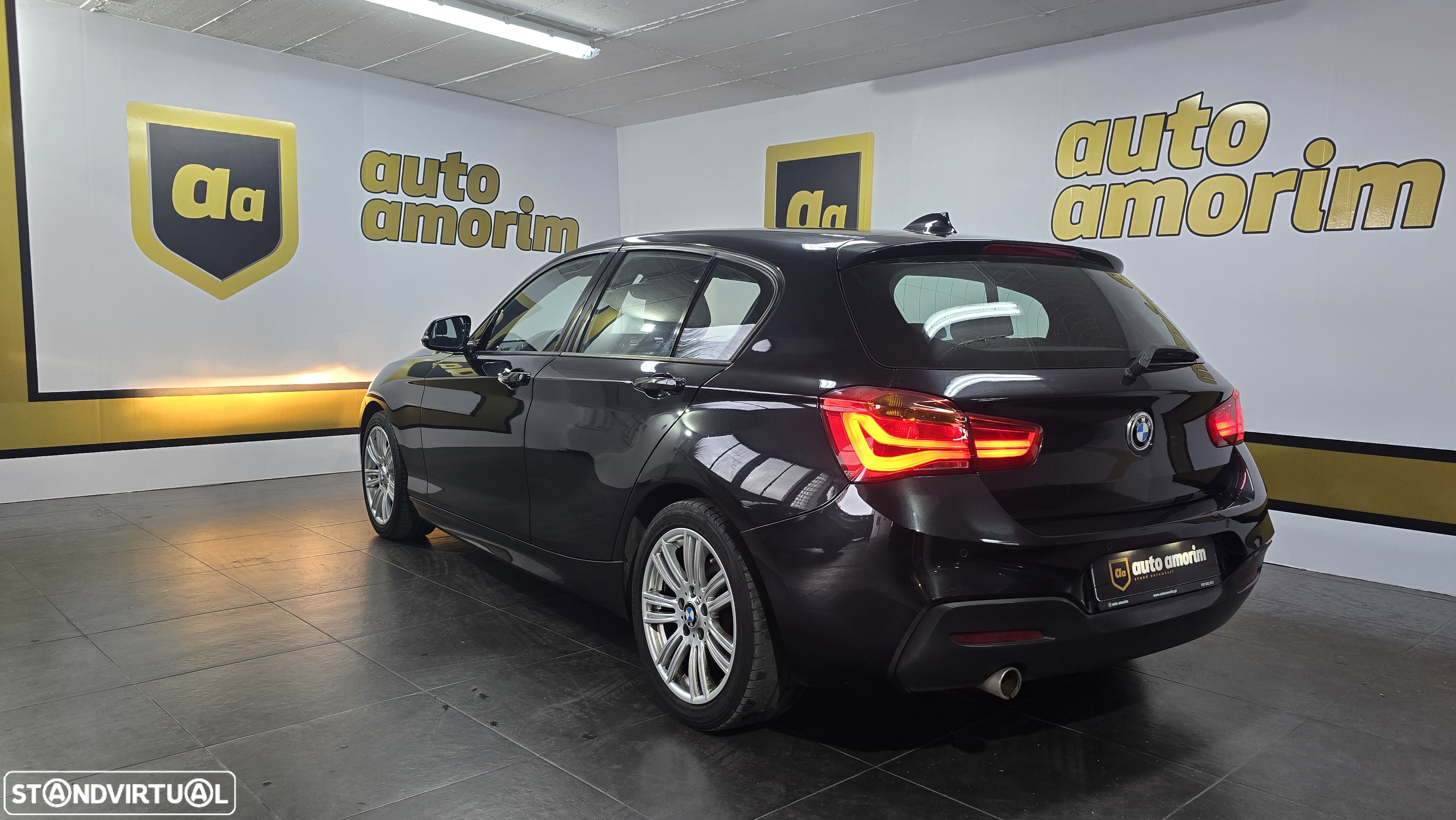 BMW 116 d Pack M - 13
