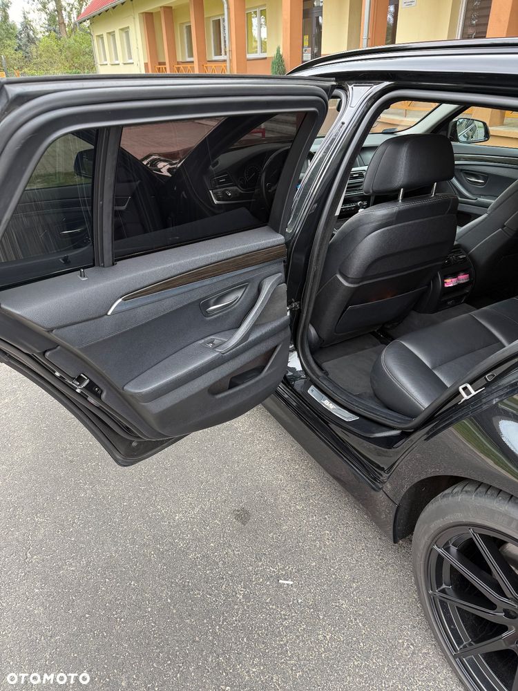 BMW Seria 5 535d - 33
