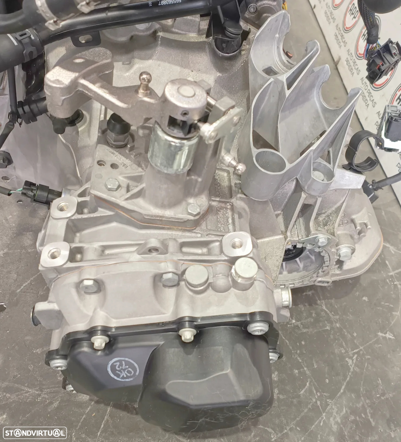 Caixa de velocidades Opel Corsa E de 2018, 1.4 16V, referência S374 , 79 000 kms . - 2