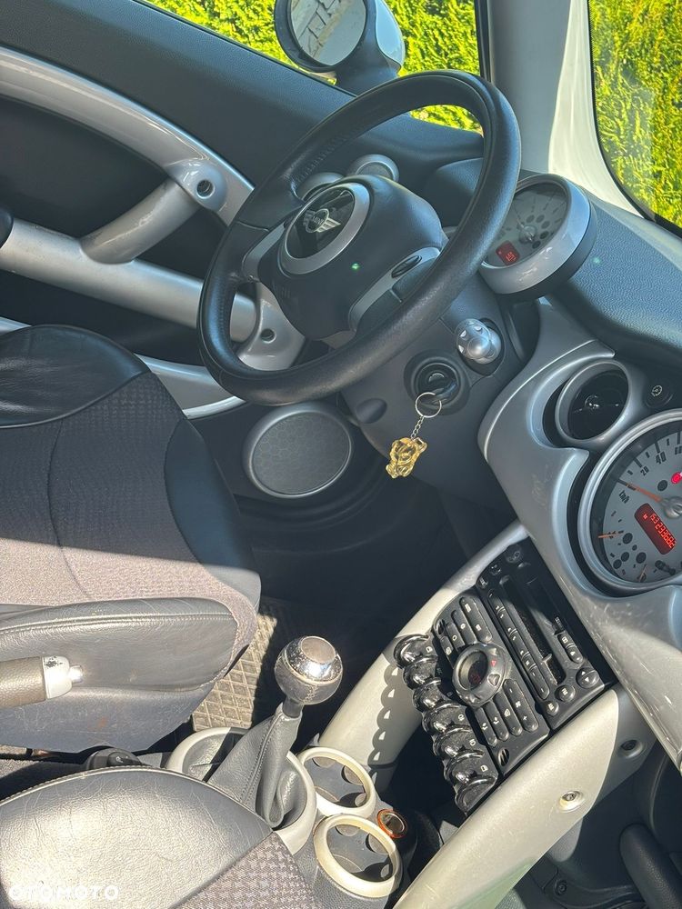 MINI Cooper Standard - 10