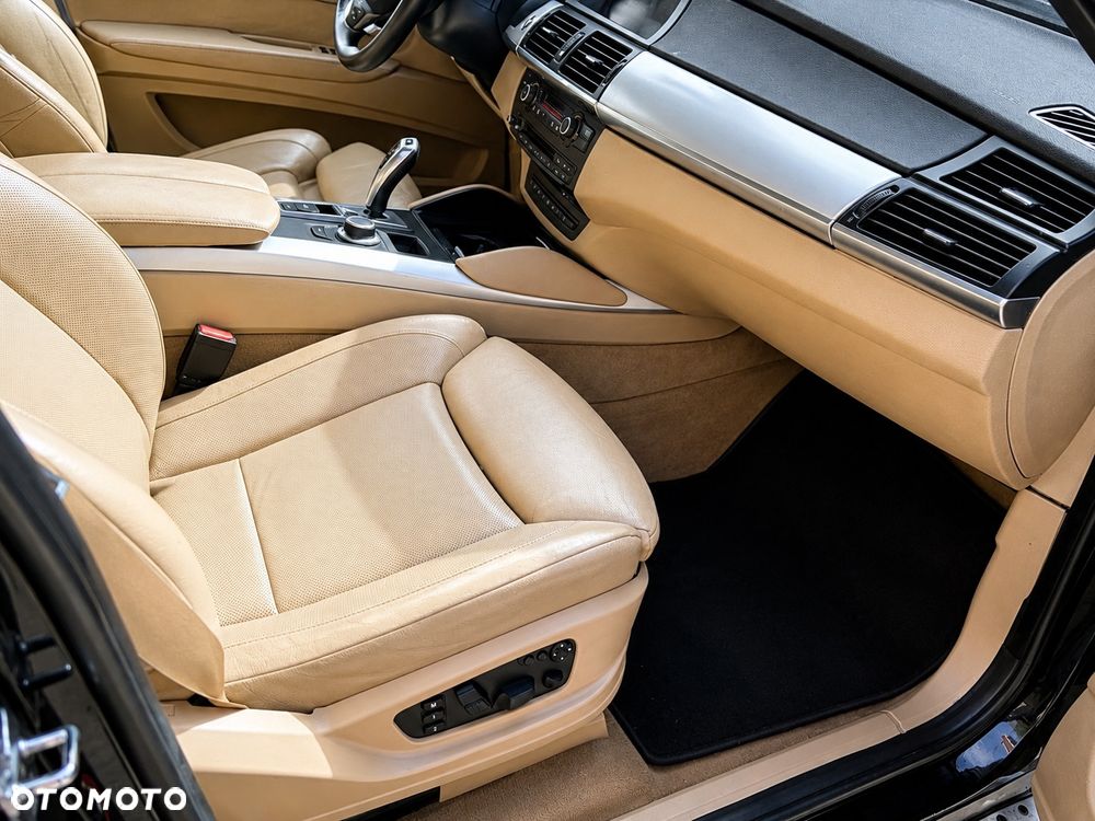 BMW X6 - 29