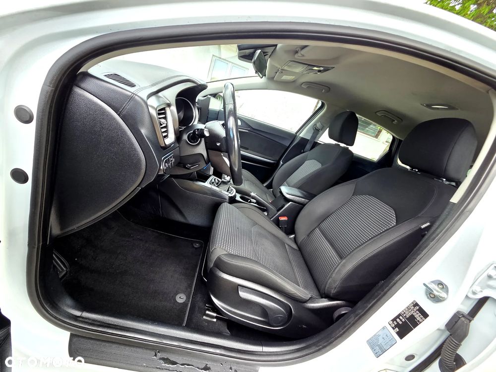 Kia Ceed 1.4 M - 6