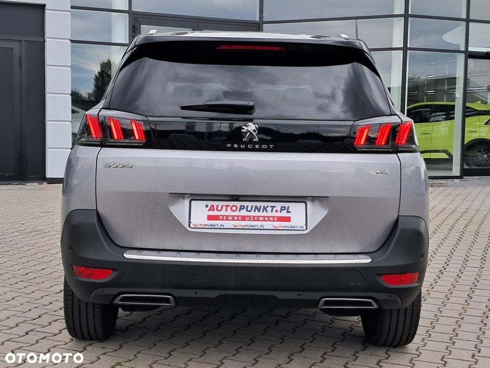 Peugeot 5008 - 5
