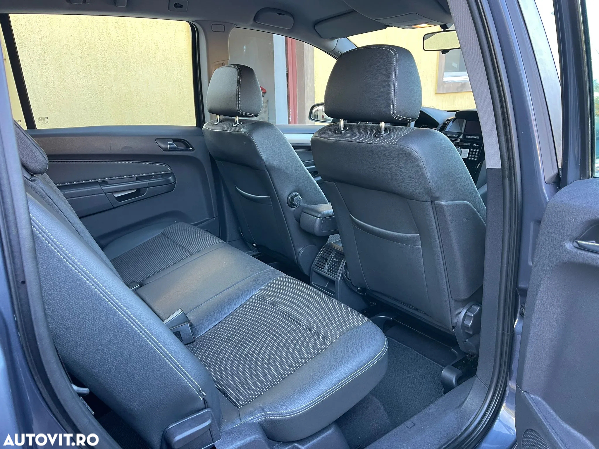 Opel Zafira 1.8 Easytronic Family Plus - 7