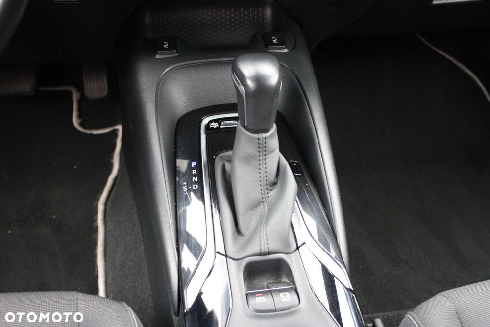 Toyota Corolla 2.0 Hybrid Comfort - 28