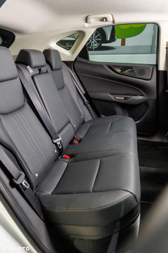 Lexus NX 350h Prestige AWD - 20