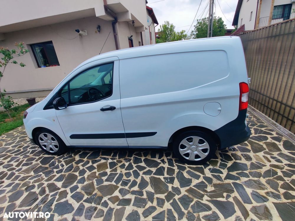 Ford Tourneo Courier - 5