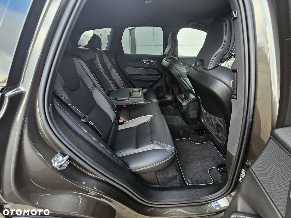 Volvo XC 60 D4 Geartronic RDesign - 9