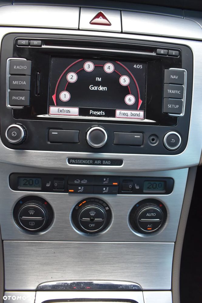 Volkswagen Passat - 17