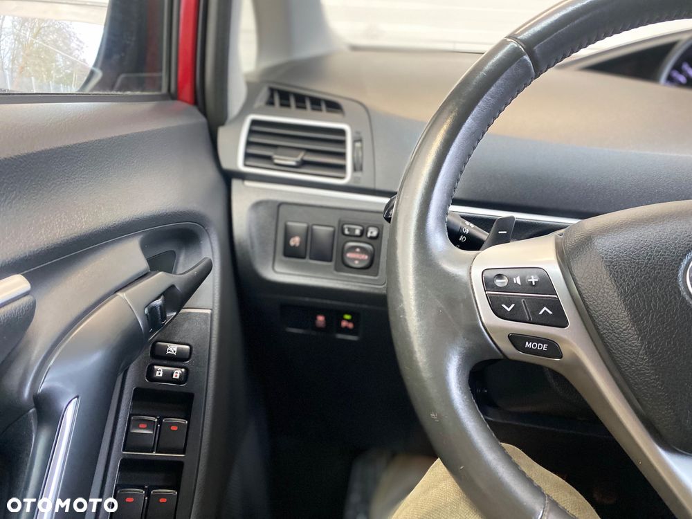 Toyota Verso 1.8 Premium MS - 21