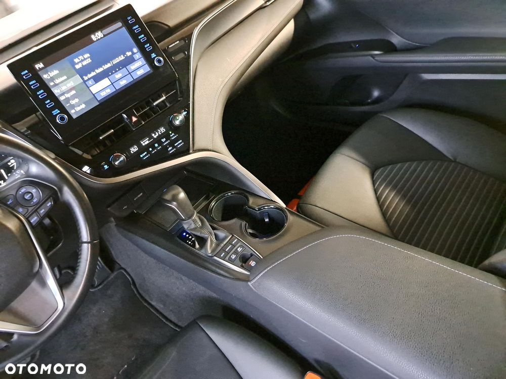Toyota Camry 2.5 Hybrid Prestige CVT - 29