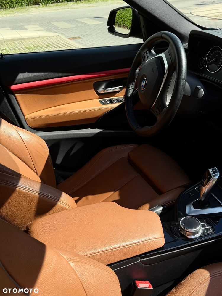 BMW Seria 3 320d xDrive Sport Line - 33