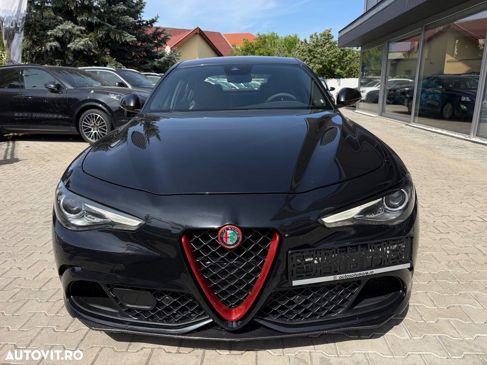 Alfa Romeo Giulia 2.9 V6 Bi-Turbo AT8 Quadrifoglio - 6
