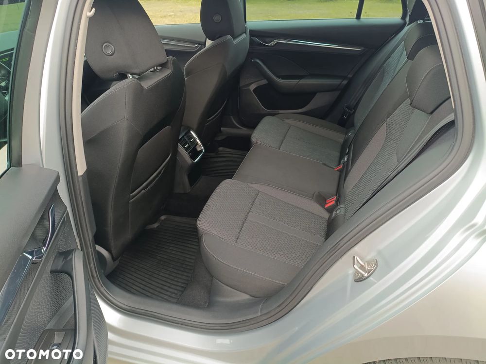 Skoda Octavia 2.0 TSI 4x4 Style DSG - 17