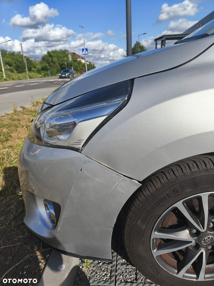 Toyota Verso - 12