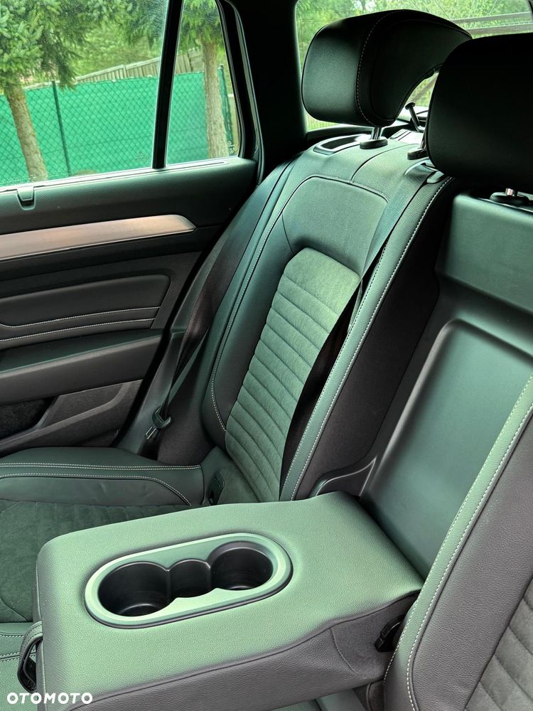 Volkswagen Passat - 18