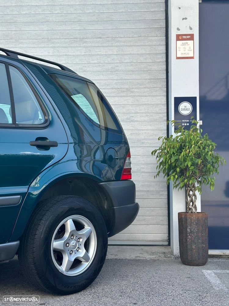 Mercedes-Benz ML 320 Standard - 17