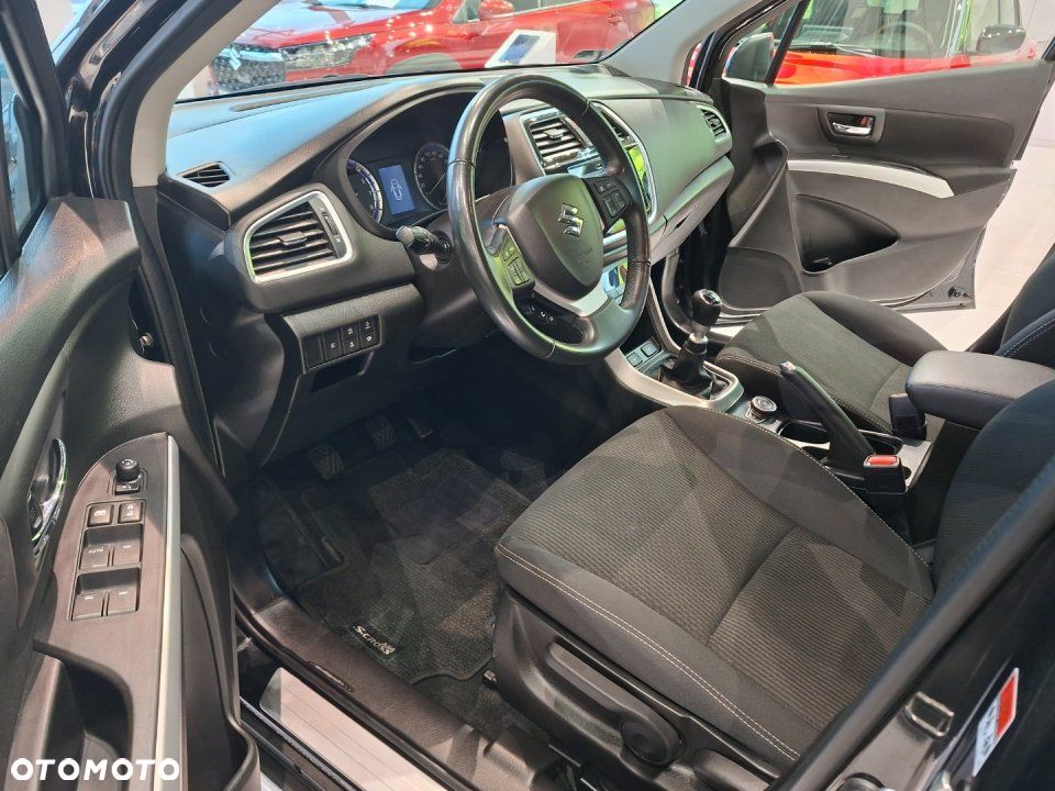 Suzuki SX4 S-Cross - 4