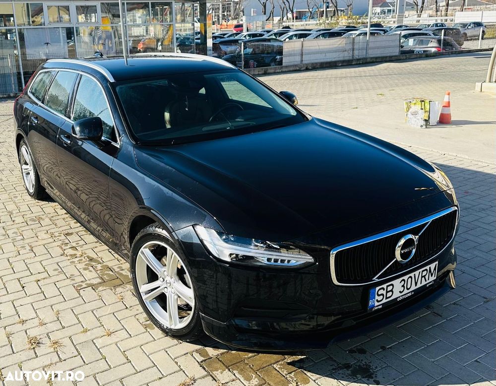 Volvo V90 D3 Geartronic Momentum Pro - 1