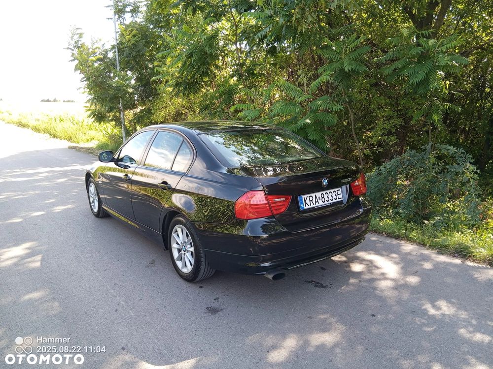 BMW Seria 3 320i - 11