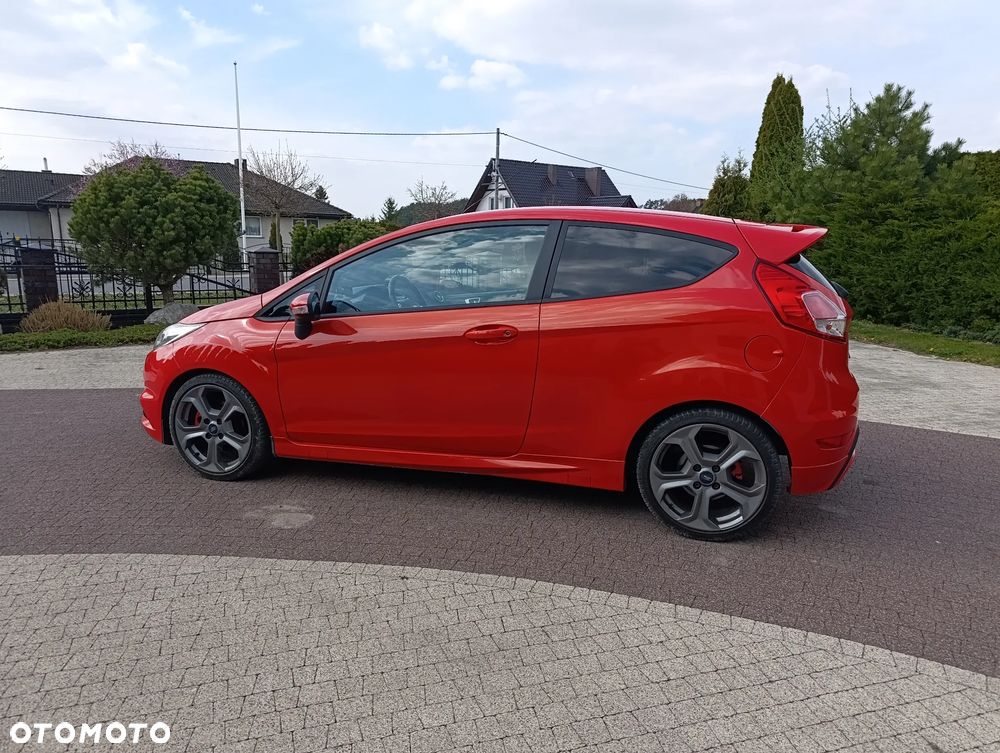 Ford Fiesta 1.6 EcoBoost ST - 7