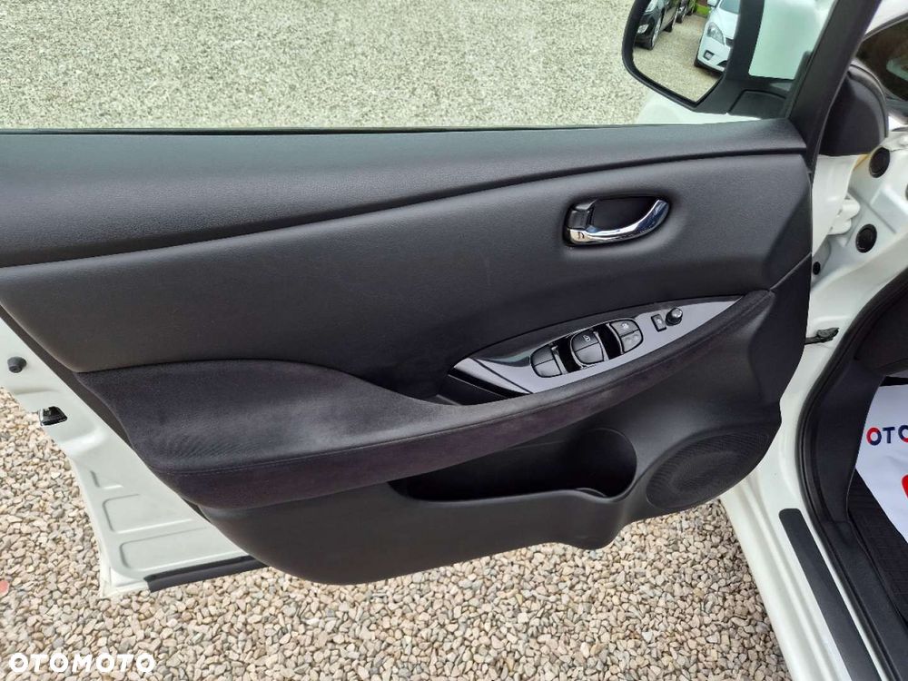 Nissan Leaf - 17