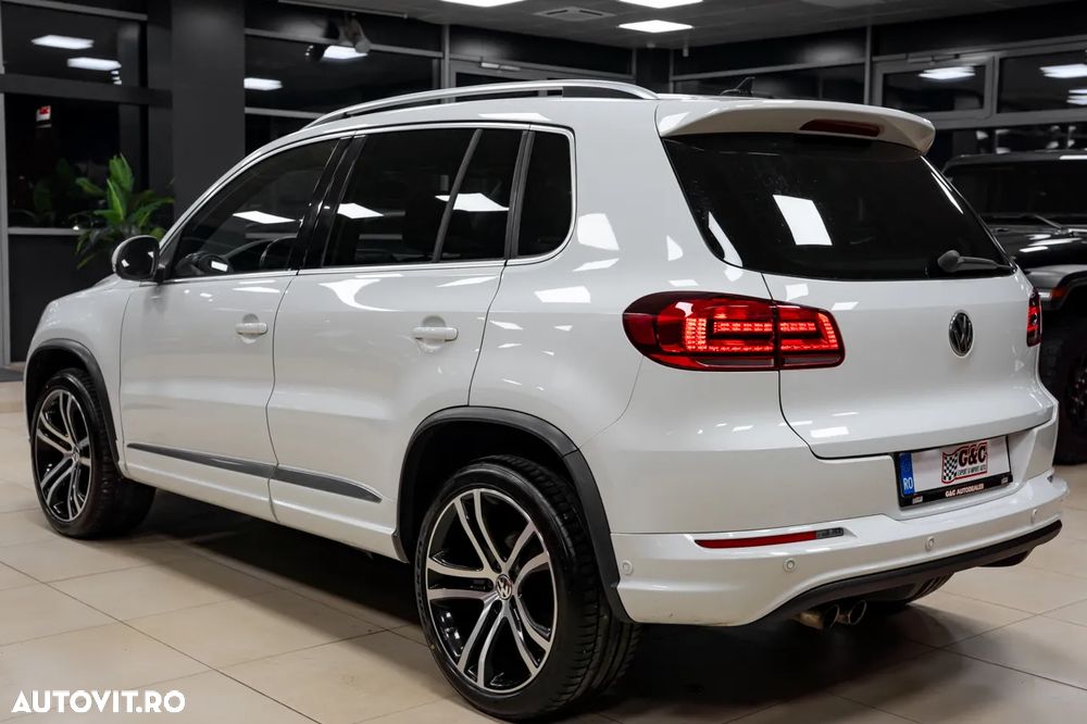 Volkswagen Tiguan 2.0 TDI DPF 4Motion BlueMotion Technology DSG Sport & Style - 5