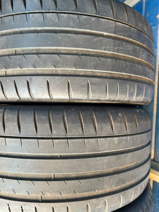 vând 4 anvelope 235/35/19 Michelin de vară second - 2