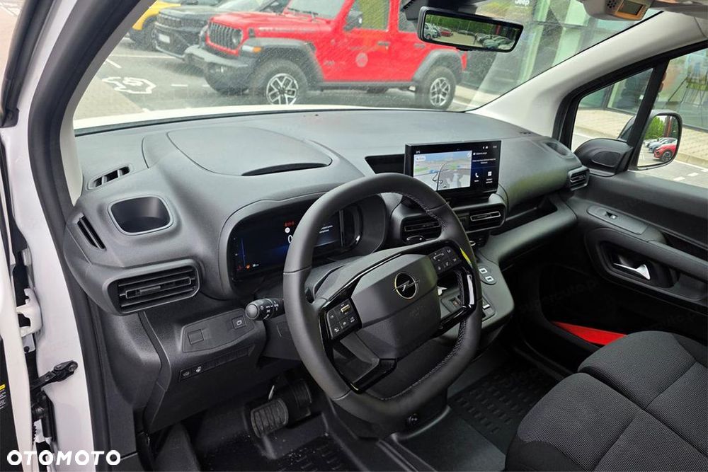 Opel Combo Van Cargo L2H1 EAT8 1.5 130KM - 16