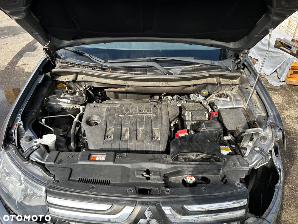 Mitsubishi Outlander - 29